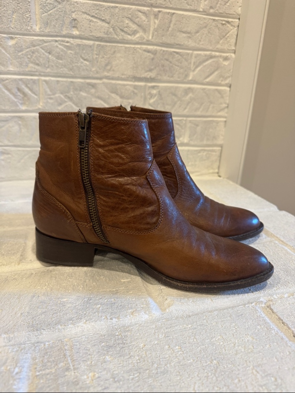 Frye Womens Brown Leather Ankle Boots - Classic Zip Dress Boot